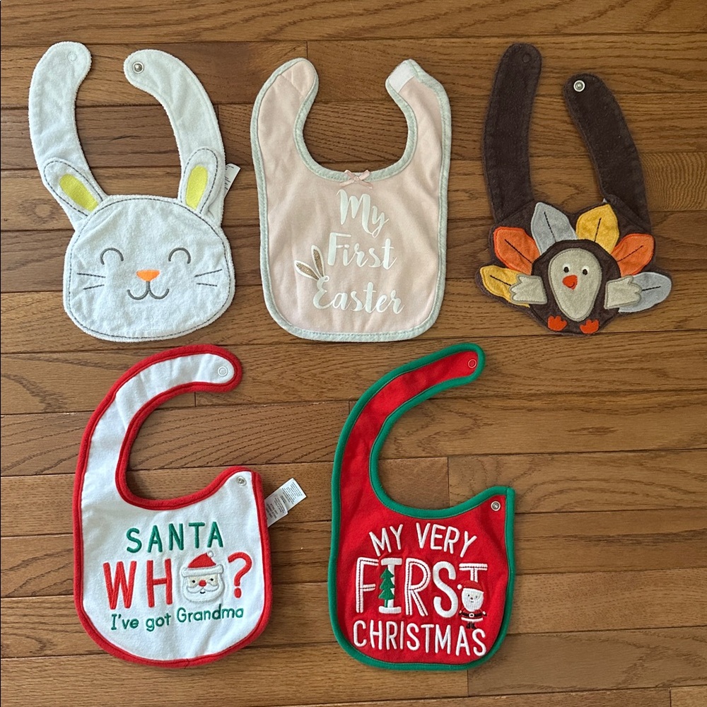 👶🏻 Carter's baby bibs holiday bundle - Easter thanksgiving Christmas